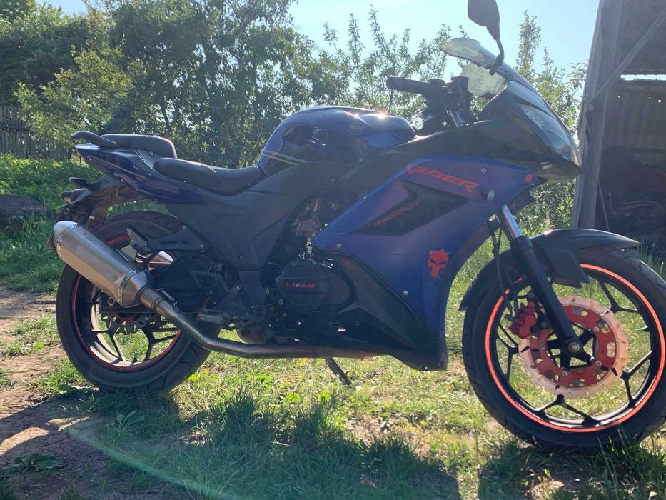 Авто легкових автомобілів