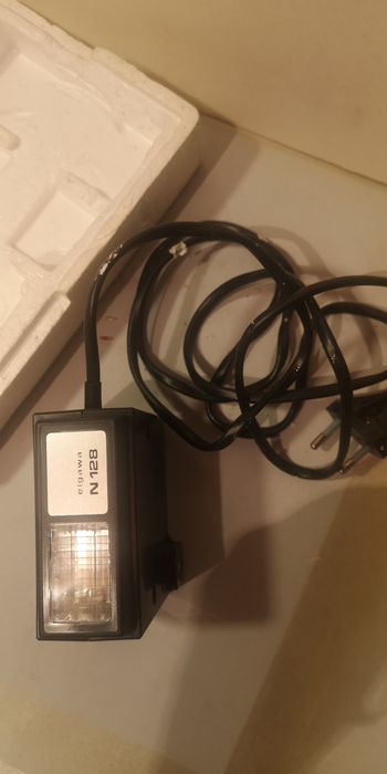 Lampa błyskowa z PRL-u