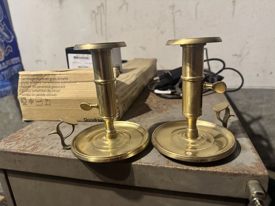 Castiçais novos dois pares