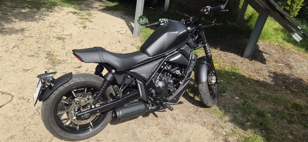 Zontes motocykl 125cm na B ZT125-C motorower chopper cruiser coffy racer nowy idealny