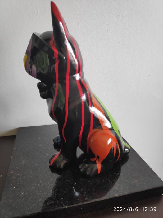 Nowa figurka buldoga francuskiego. 25 cm wysokości