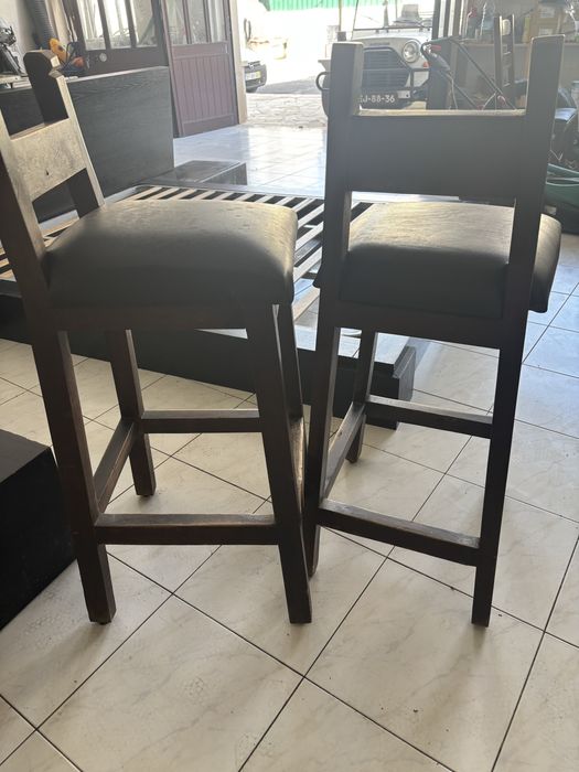 Bancos altos madeira (castanho)