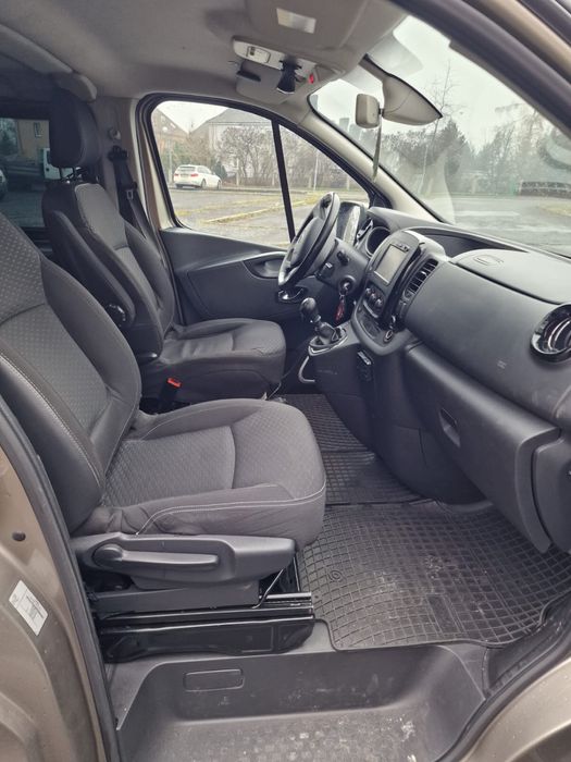 Opel Vivaro  1.6 CDTI  | 2017 | 9 osób | Long