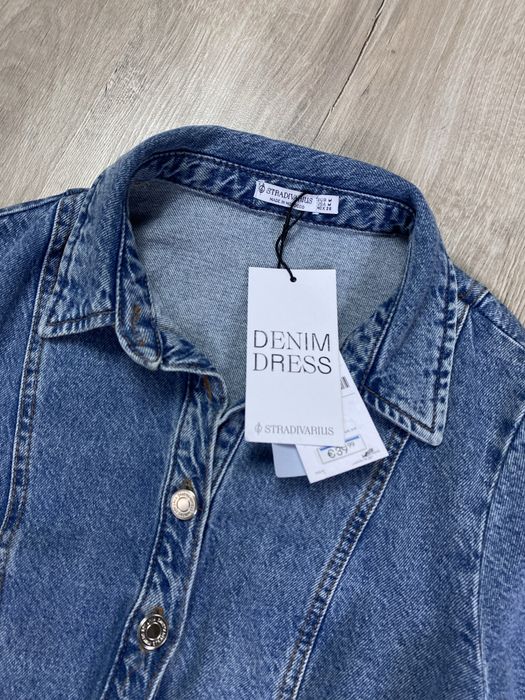 Джисове плаття на гудзиках Stradivarius  M