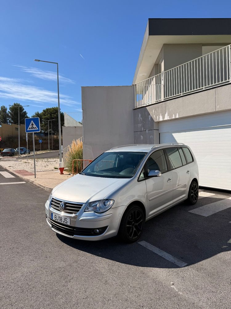 VW Touran 2.0 TDI Trendline DSG 5L