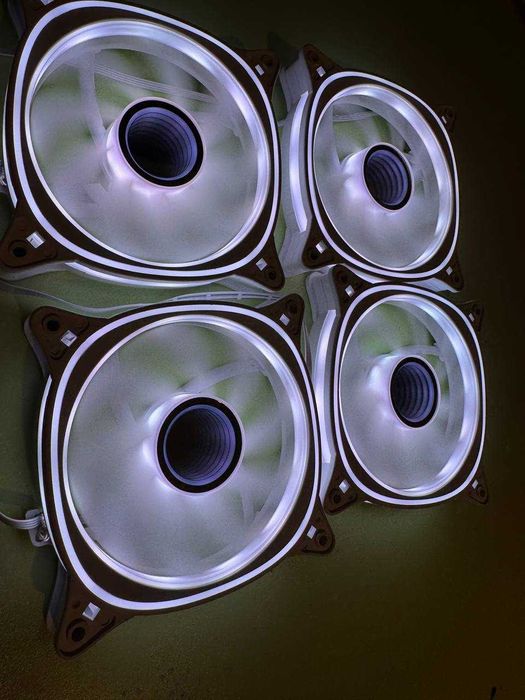 Вентилятори для ПК QUBE 120 мм (4 шт), Б/в, Білий колір, Підсвітка RGB