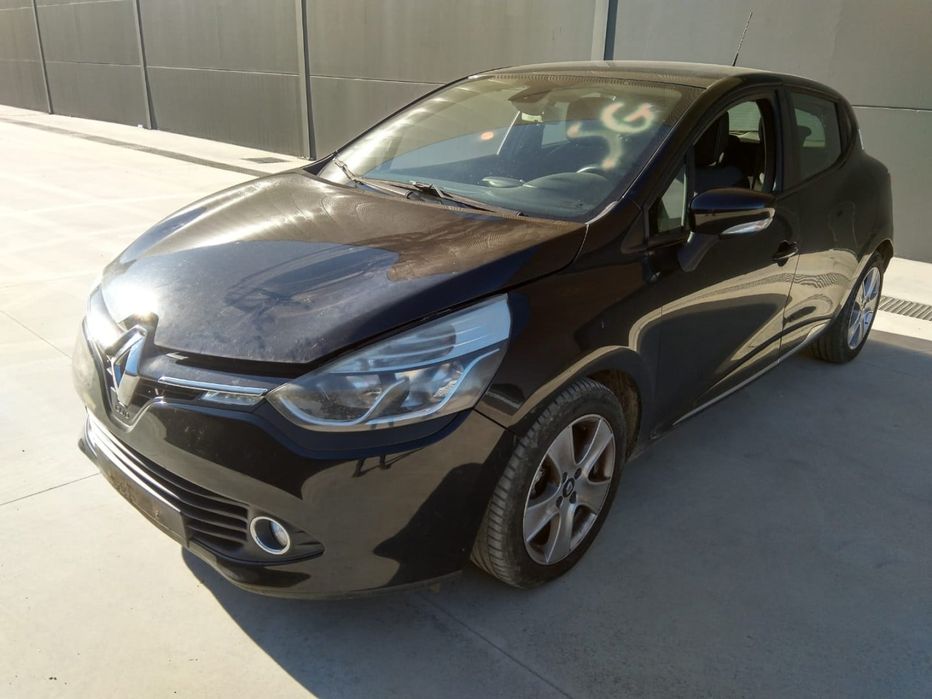 RENAULT CLIO IV - 2012 - Para Peças