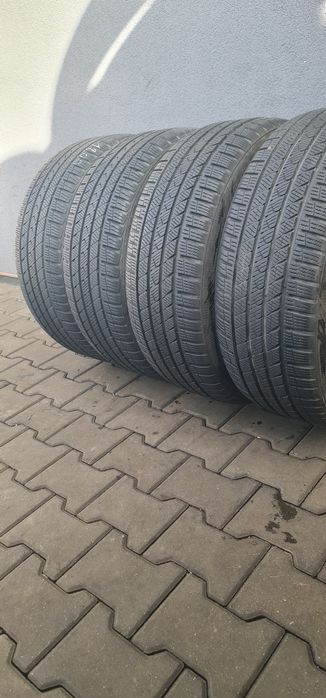 235/50/19 Vrederstein