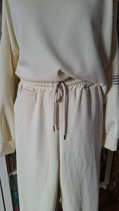 Nowy dres damski L-XL