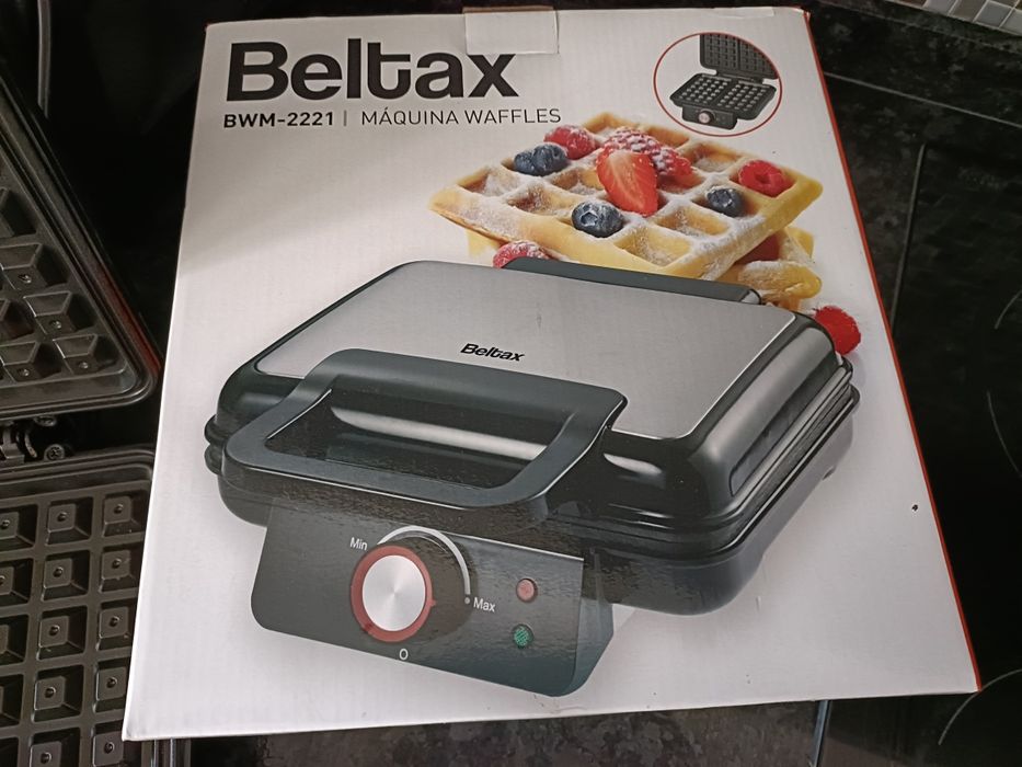 Maquina de Waffles como nova