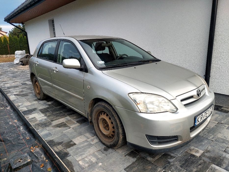 Toyota Corolla E12 1.4 D-4D (2005)