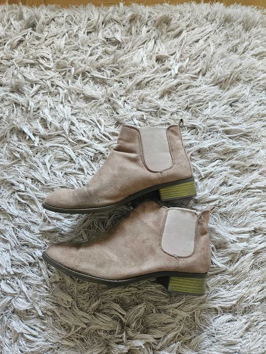 Botki zamszowe 38 New Look nude