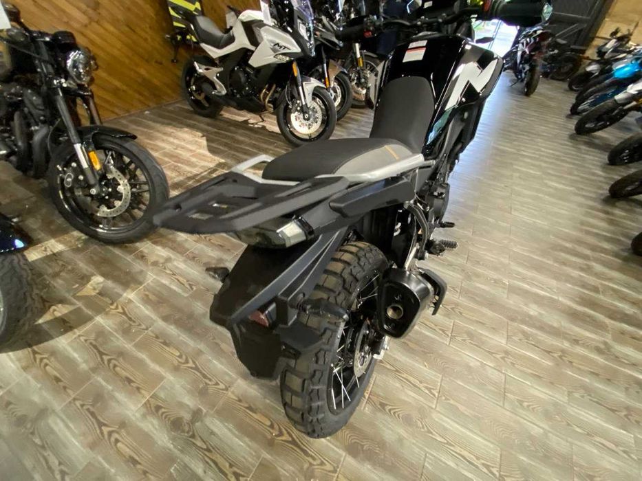 Мотоцикл CFMOTO 450MT