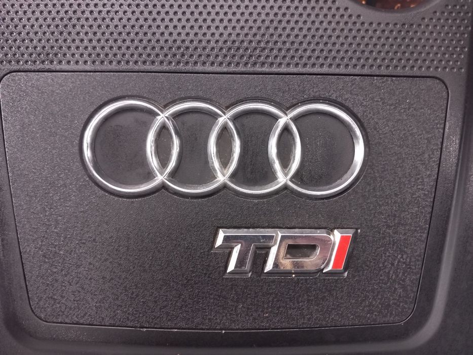 Tampa do motor Audi A3 TDI