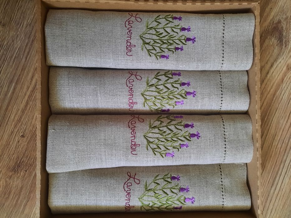 Nowe lniane podkładki z haftem- lawenda