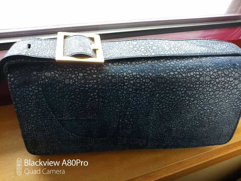 Mala de Senhora da "ESCADA" como nova