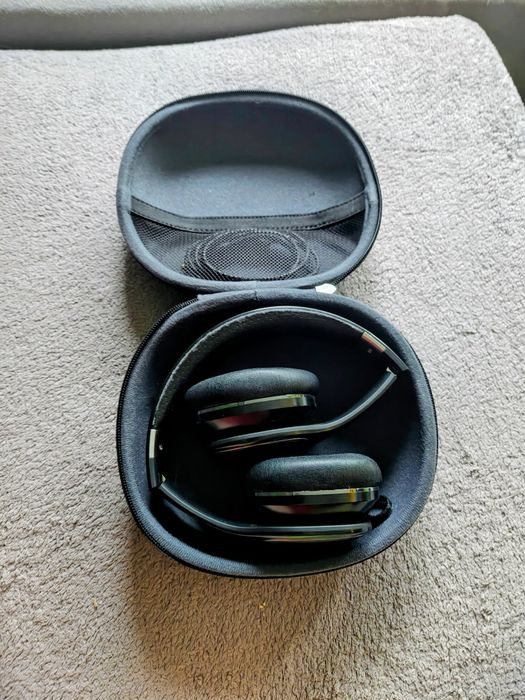 Słuchawki nauszne Samsung Level On + oryginalne etui
