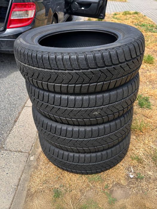 205/60/16 PIRELLI