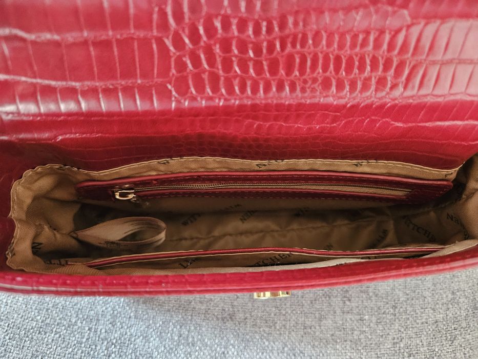 Damska listonoszka mała torebka z ekoskóry croco czerwona