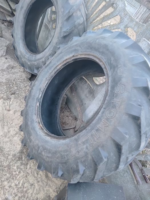 Sprzedam opony 14.9 r28 (ursus c360)