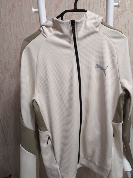 Кофта М розмір Puma нова