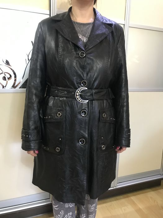 Шкіряне пальто з поясом, демісезонне утеплене хутром, розмір ХЛ
