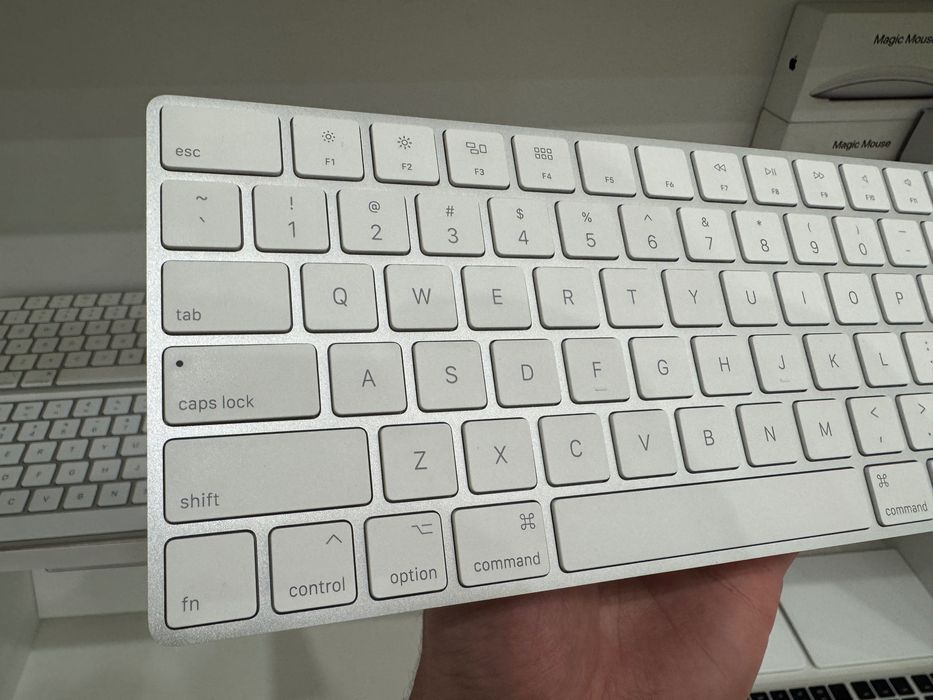 Ідеальна Клавіатури Apple Magic Keyboard 2 MLA22 Стан Нової МАГАЗИН ГАРАНТІЯ MK2A3 Lightning