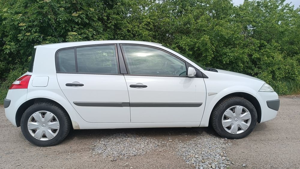 Renault Megane II lift 1.6 16V 112KM 11.2008 Klima