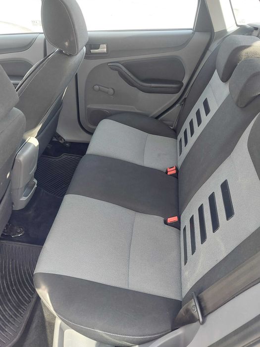 Ford Focus 2010 VIN WF0SXXGCDSAA87243 фото оголошення 8 з 19