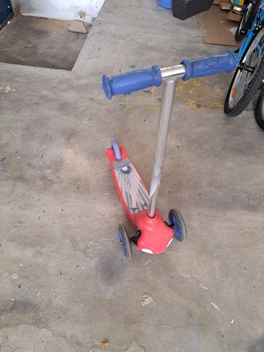 Vendo trotinete infantil