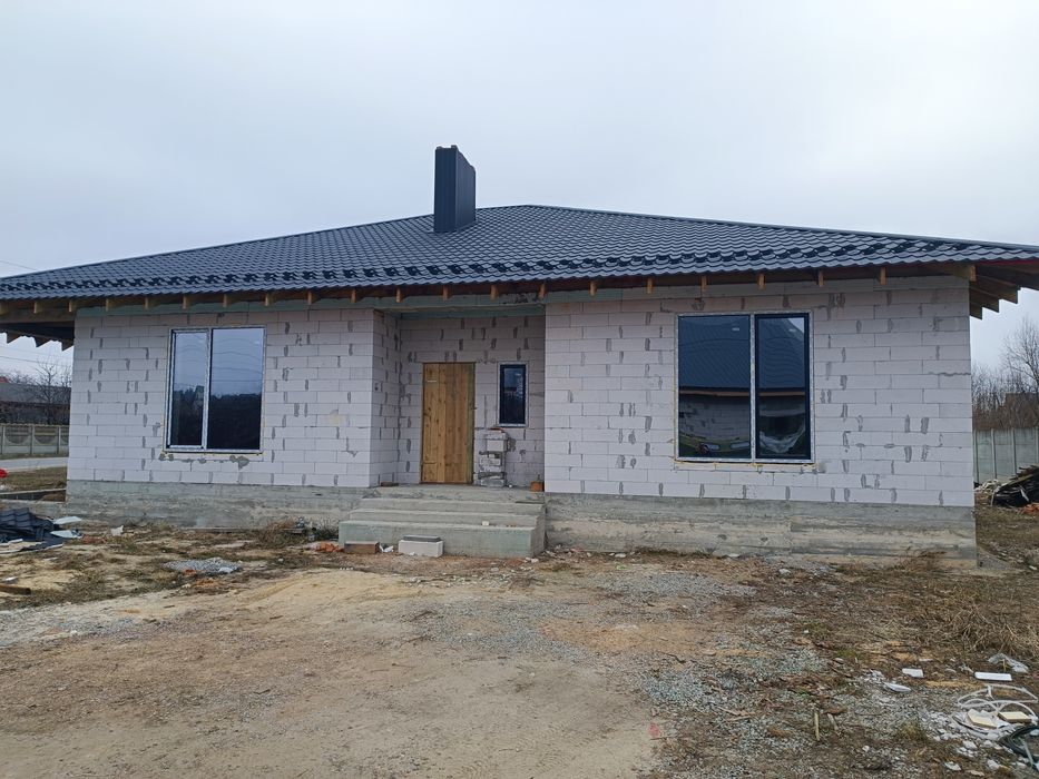 продажа дома в Довжике в центре села