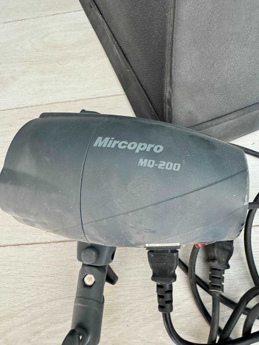 Студійний спалах Mircopro mq-200 + софтбокс