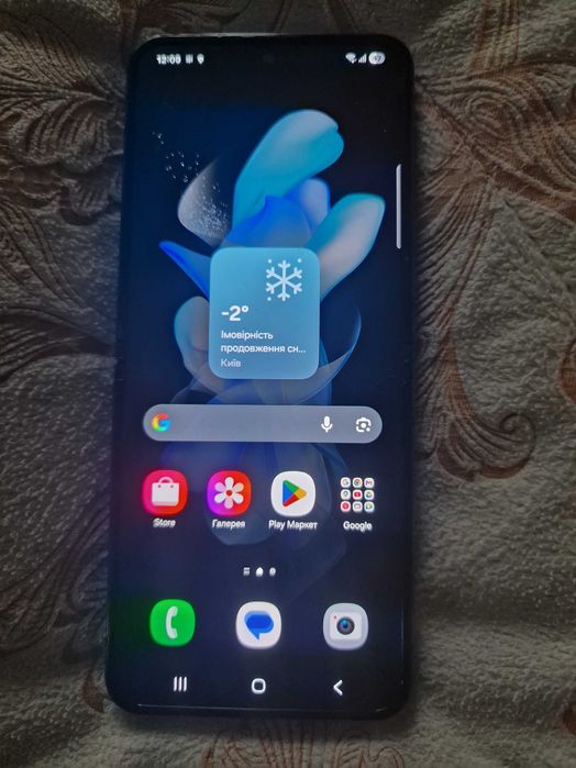 Samsung Galaxy Z flip4