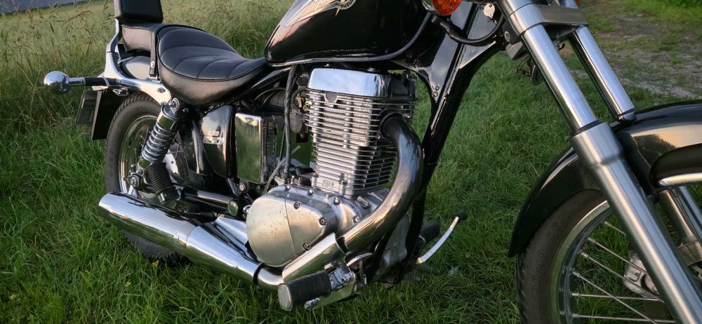 Suzuki Savage LS 650