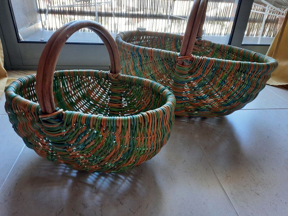 Cestas coloridas