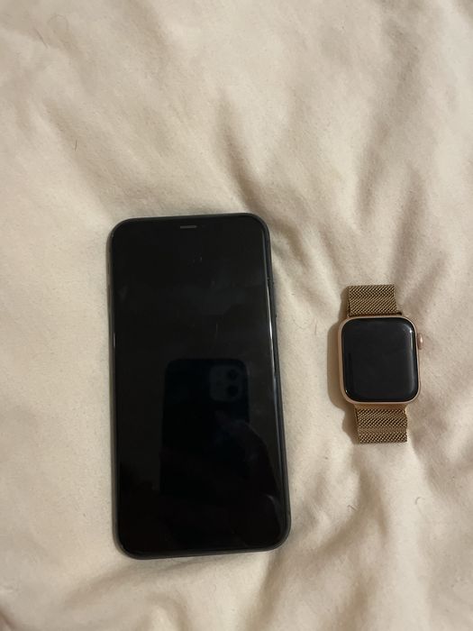 Iphone 11 64gr + apple watch serie 6 rose gold