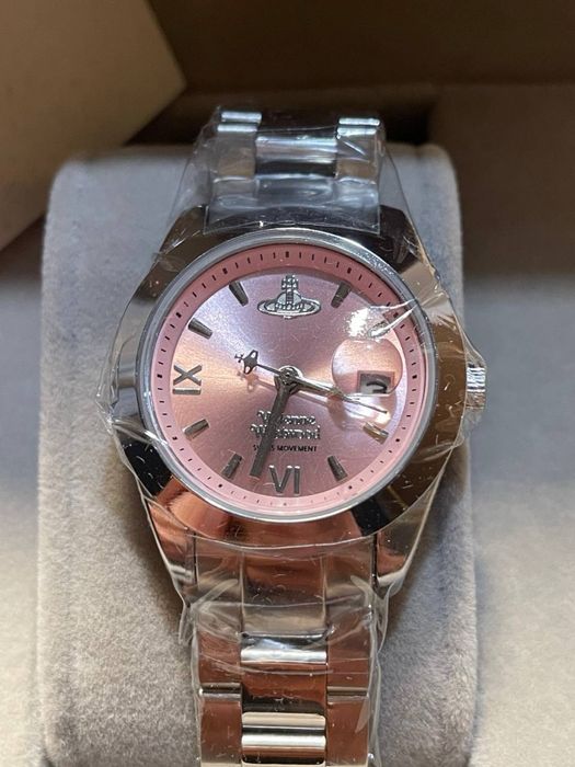 Новий годинник Vivienne Westwood