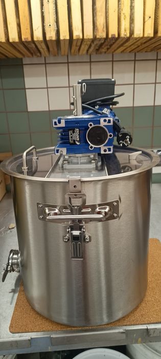 Kremownica do miodu 25l