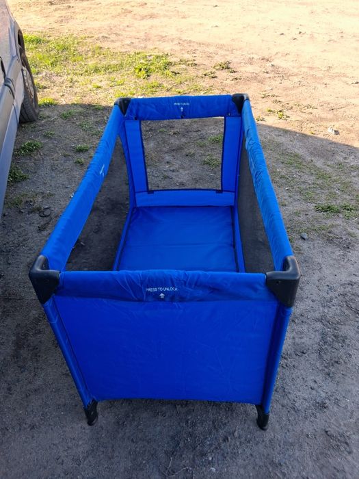 Łóżeczko turystyczne