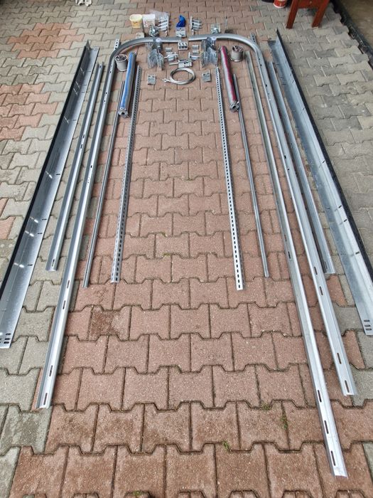 Brama garażowa ciemna szara