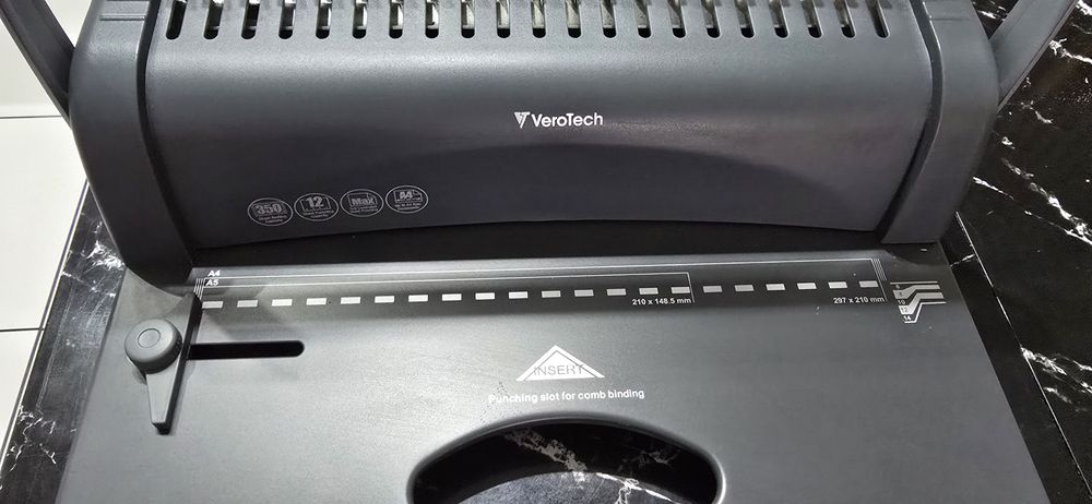 Bindownica VeroTech + grzbiety i okładki