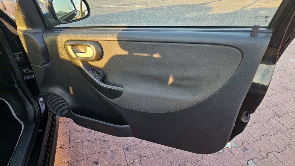 Opel corsa C  1.2 Gasolina