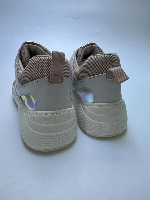 Nowe sneakersy buty damskie  40 beżowe skora outlet