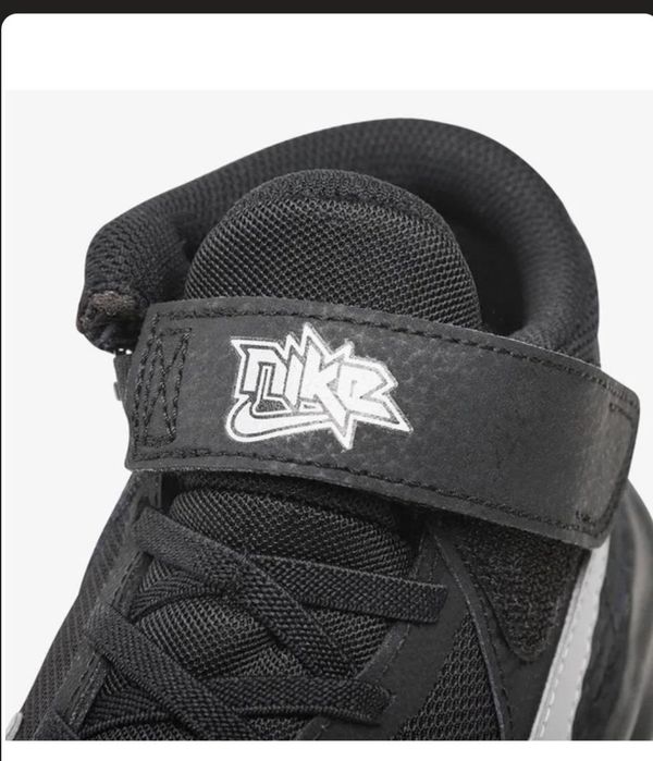 Кросовки Найк в новом состоянии