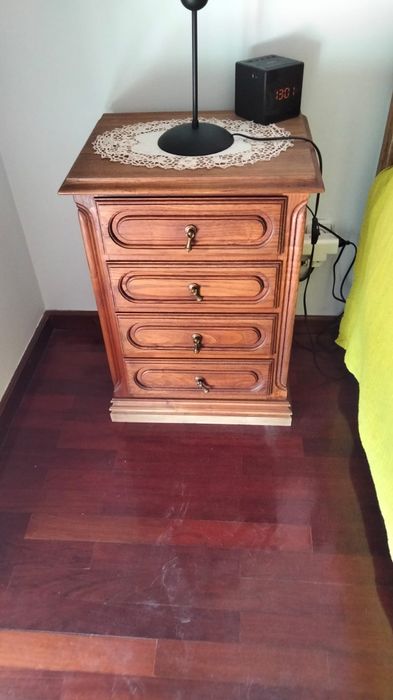 Conjunto de quarto madeira