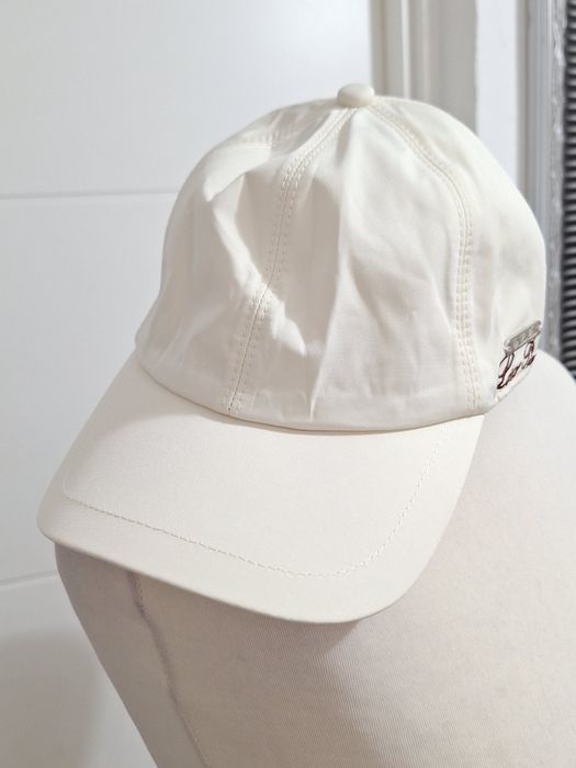 Loro  piana  czapka  z  daszkiem