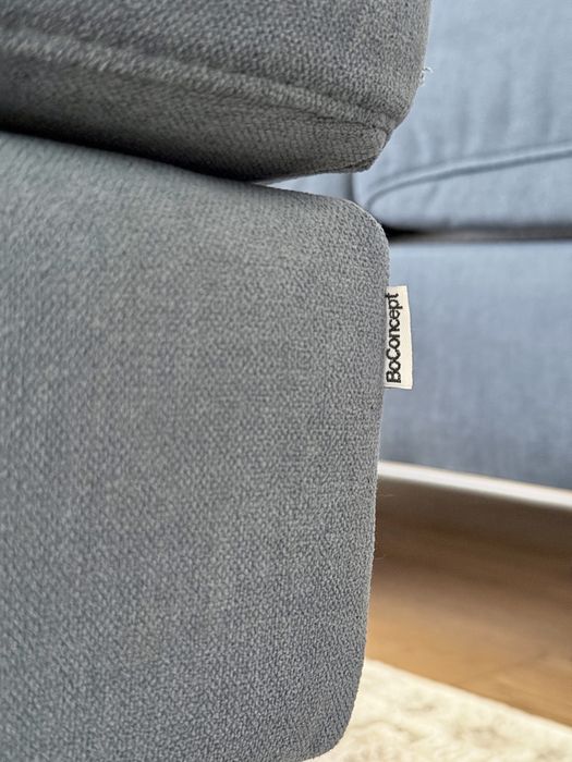 BoConcept Osaka sofa rozkładana z podnóżkiem, mało używana