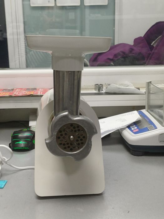 Мясорубка Moulinex A14 400W