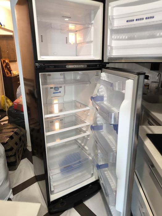 Холодильник whirlpool