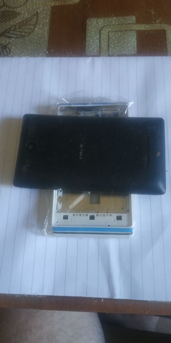 телефон sony Xperia 1605